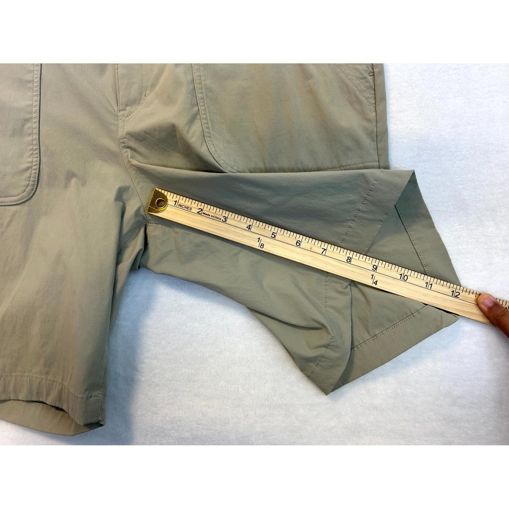Eddie Bauer Horizon Bermuda Shorts Khaki Colored Tan Women's Size 14 Outdoor - Picture 15 of 15